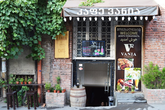 Vania Cafe & Restaurant