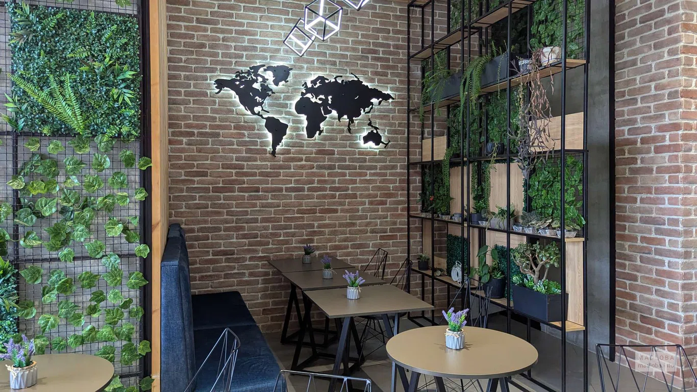 Vanilla Cake — уютная кондитерская в Батуми