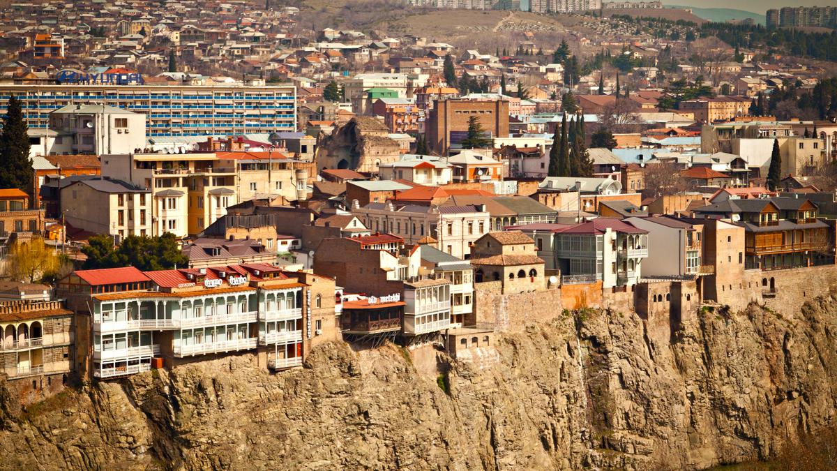 Вид на старый город Тбилиси