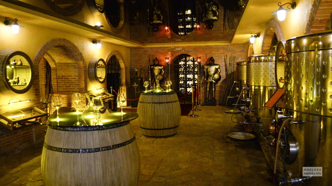 Интерьер винной галереи
