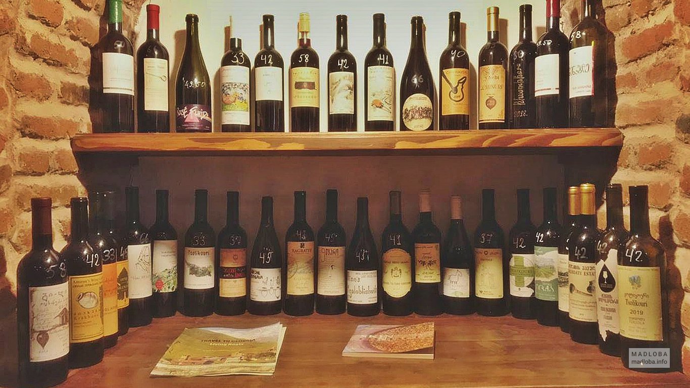 Бутылки вина в Вайн Андеграунд