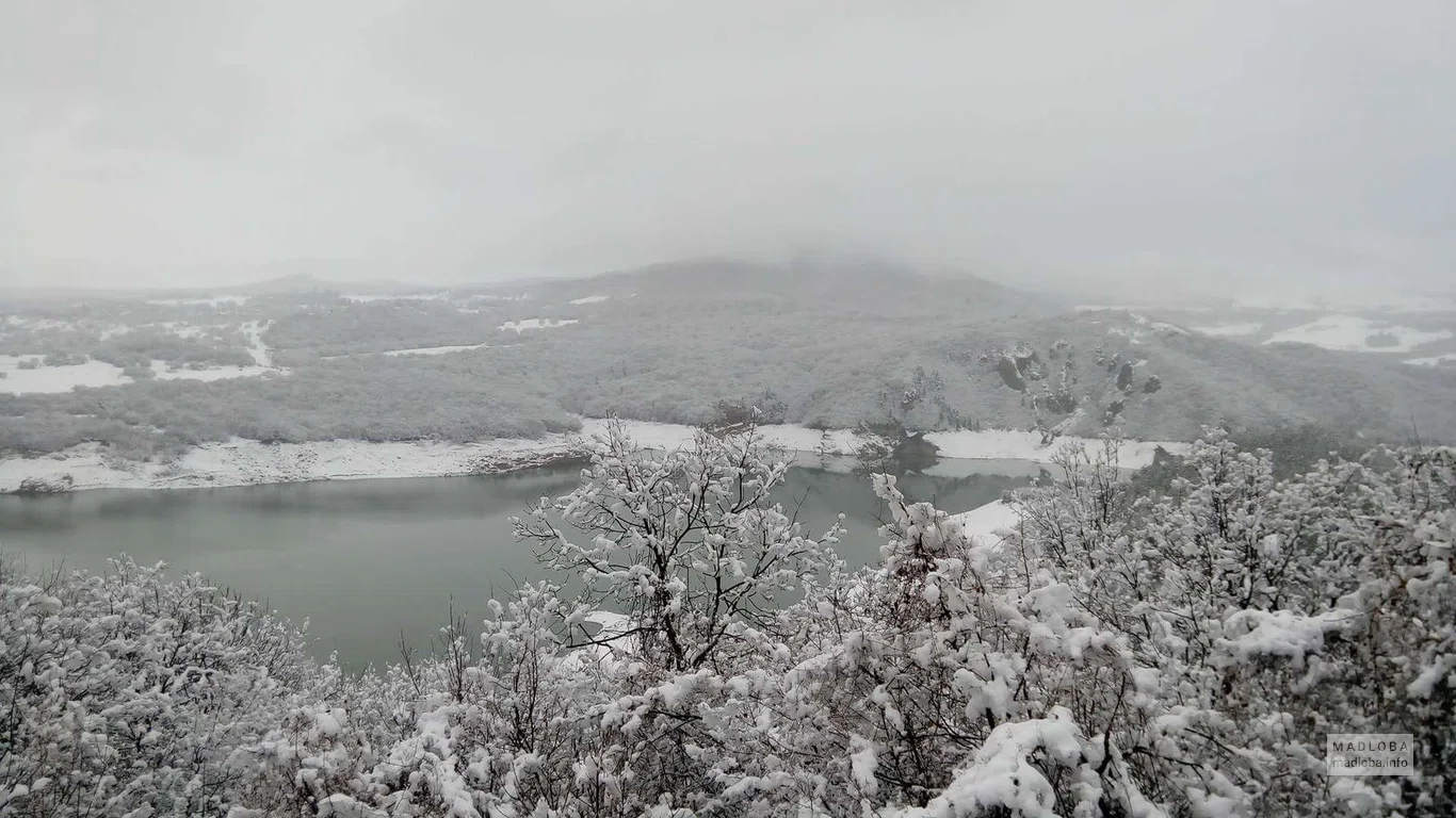 Зимняя снежная сказка на Водохранилище Алгети
