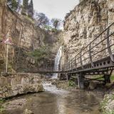 Серный водопад Дзвели / Dzveli sulfur waterfall