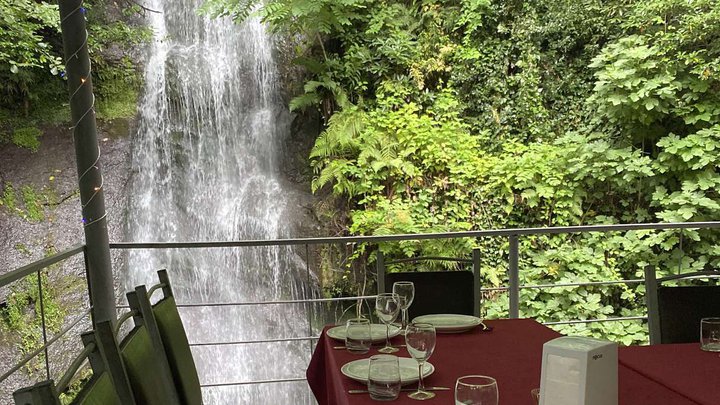 Restaurant Waterfall