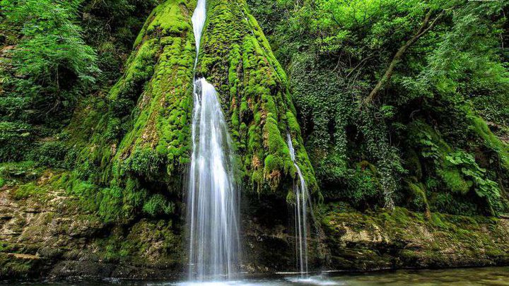 Kagu (Zhuzhgi) Waterfall