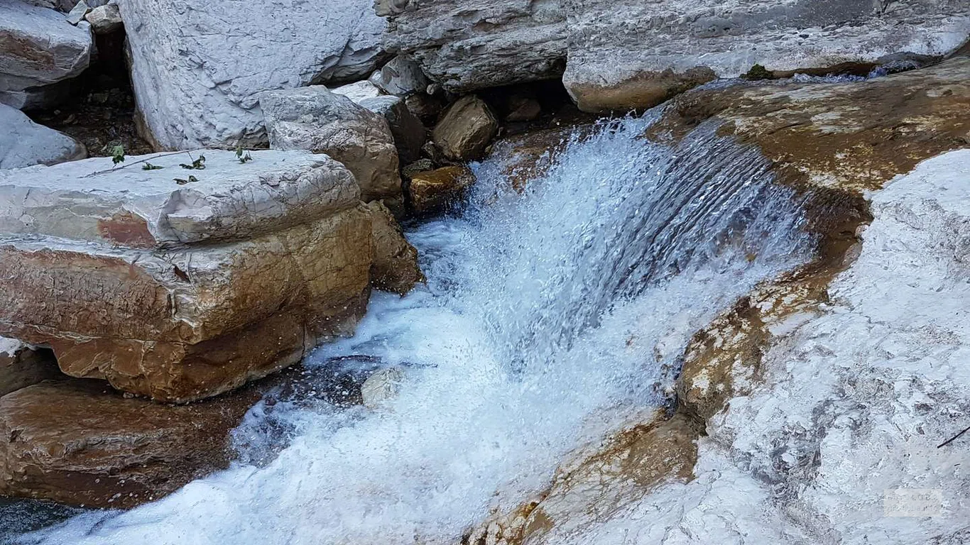 Подножие Водопада Кинчха