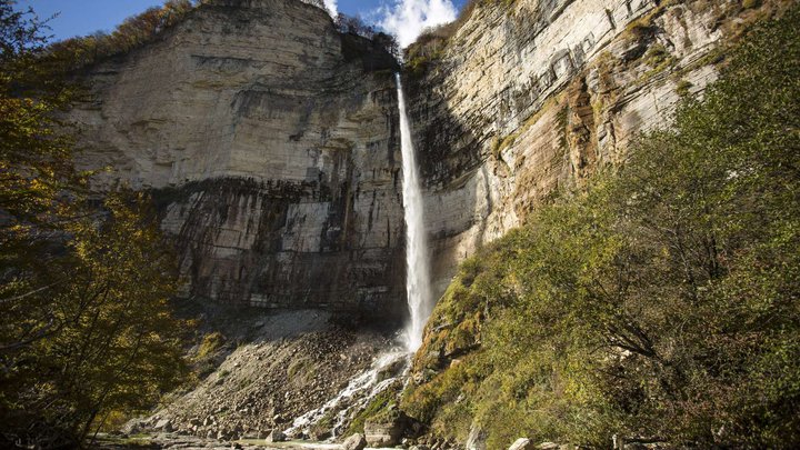 Kinchkha Waterfall