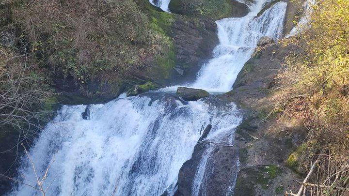 Rachha Waterfall