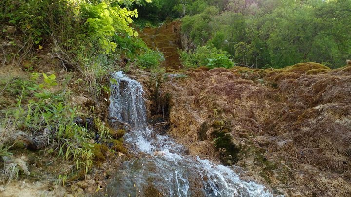Sikvaruli (Love) Waterfall