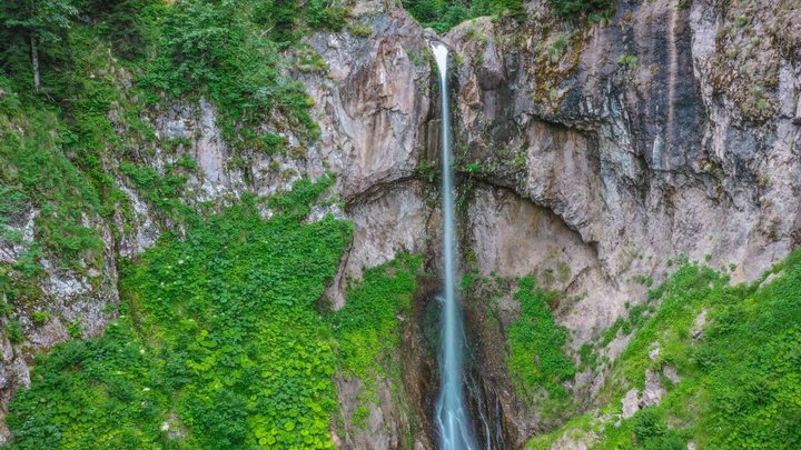 Водопады Бако