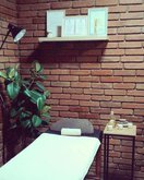 WAX BAR არის უნიკალური კონცეპტუალური სალონ-ბარი ყველა სახის დეპილაციისთვის