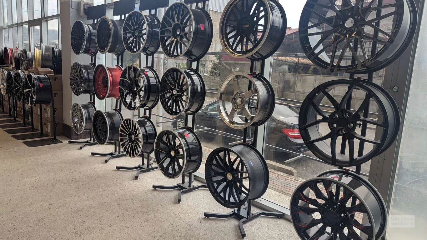 Wheel Room — специализированный магазин автомобильных дисков и шин