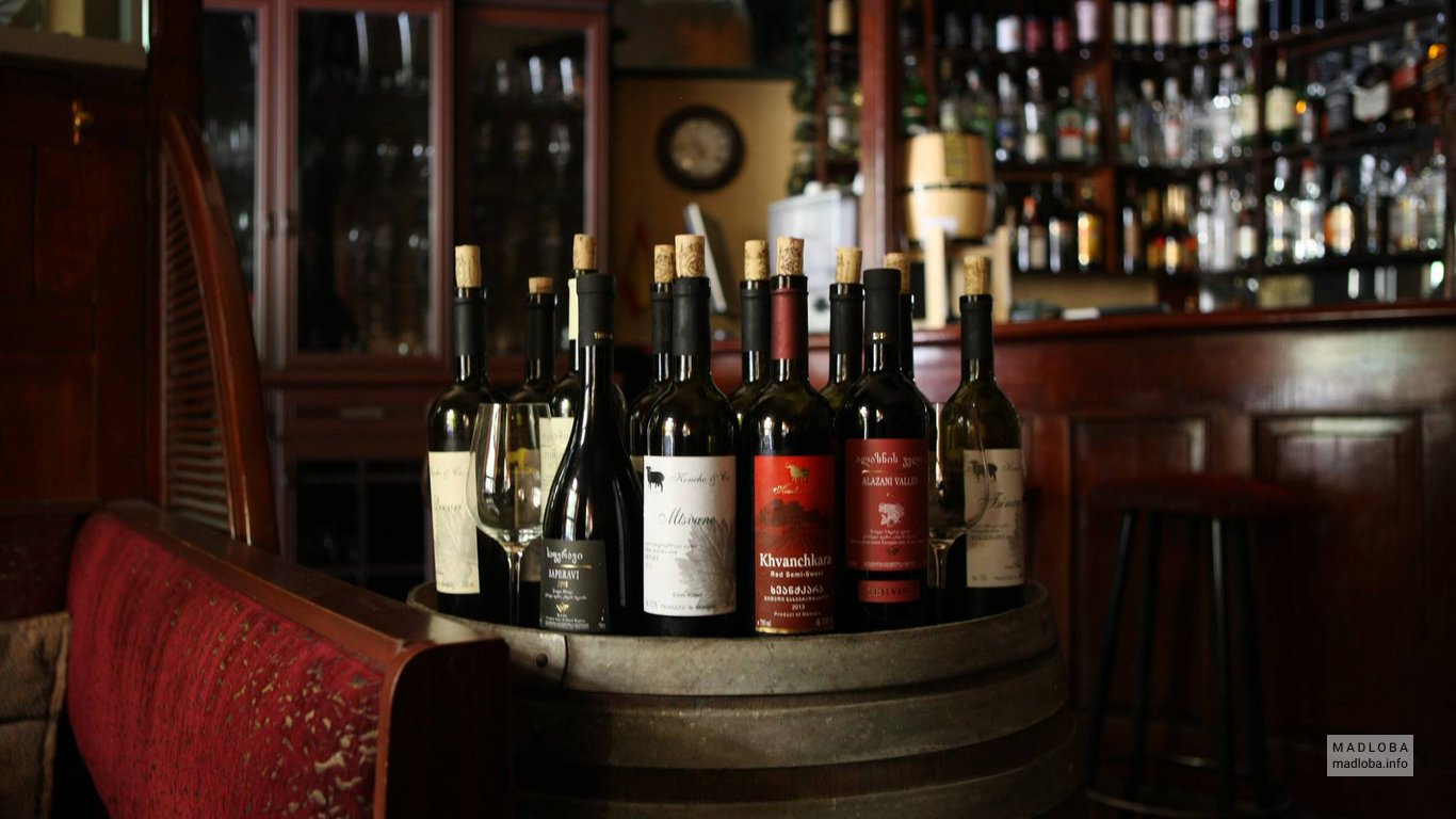 Коллекция вин бара Санчо в Тбилиси