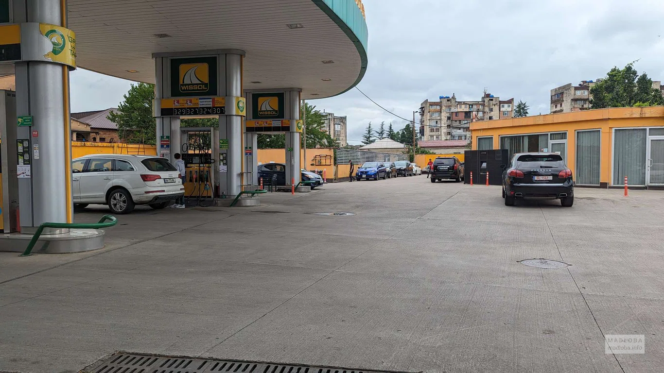 АЗС (пр-т Звиада Гамсахурдиа)