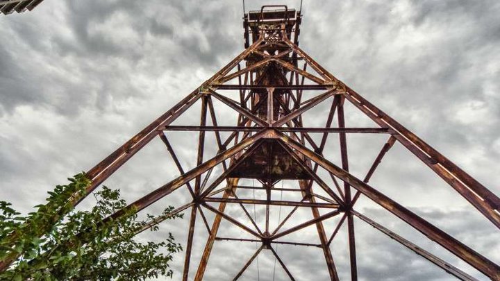 Заброшенная канатная дорога у метро Самгори