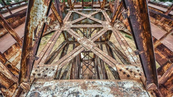 Заброшенная канатная дорога у метро Самгори