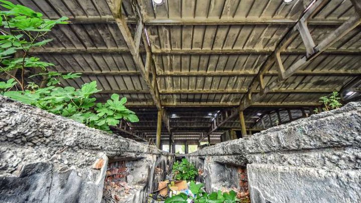 Заброшенный автобусный парк в Тбилиси