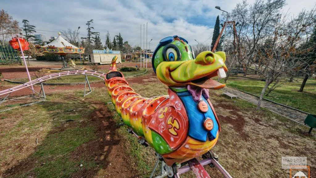 Abandoned Amusement Park in Georgia's Capital