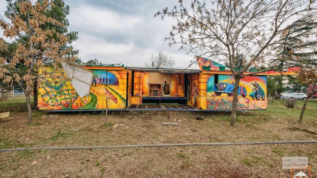 Парк аттракционов в Самгорском парке — место, где всё остановилось навсегда