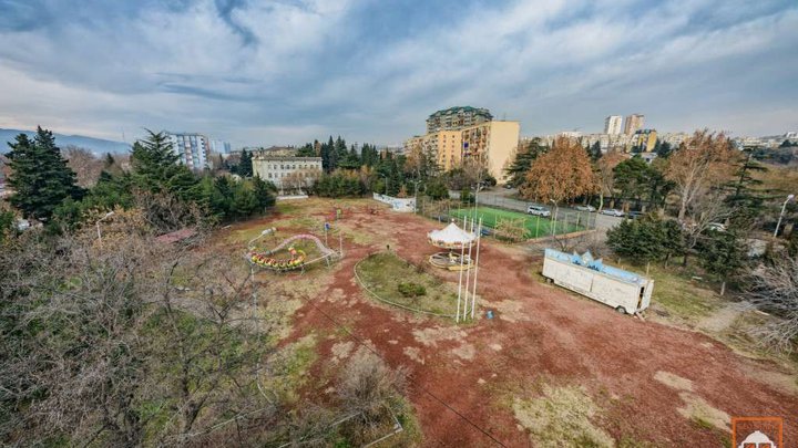 Заброшенный парк аттракционов в Самгори