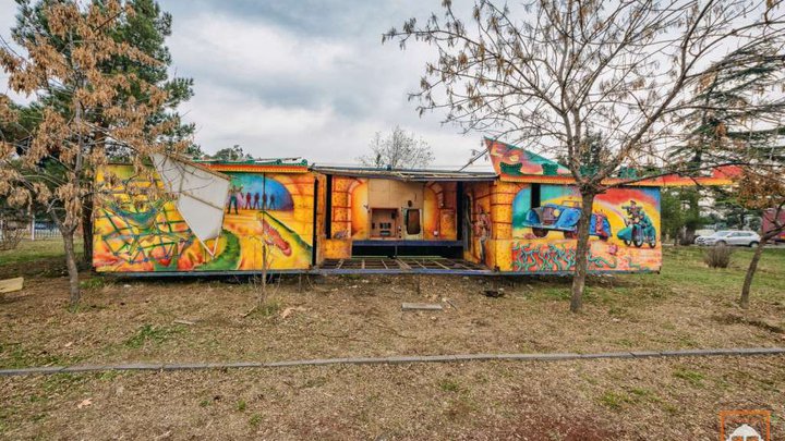 Заброшенный парк аттракционов в Самгори