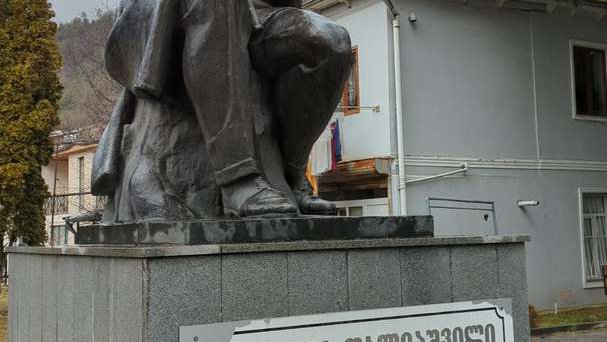 Monument to Zakharia Paliashvili