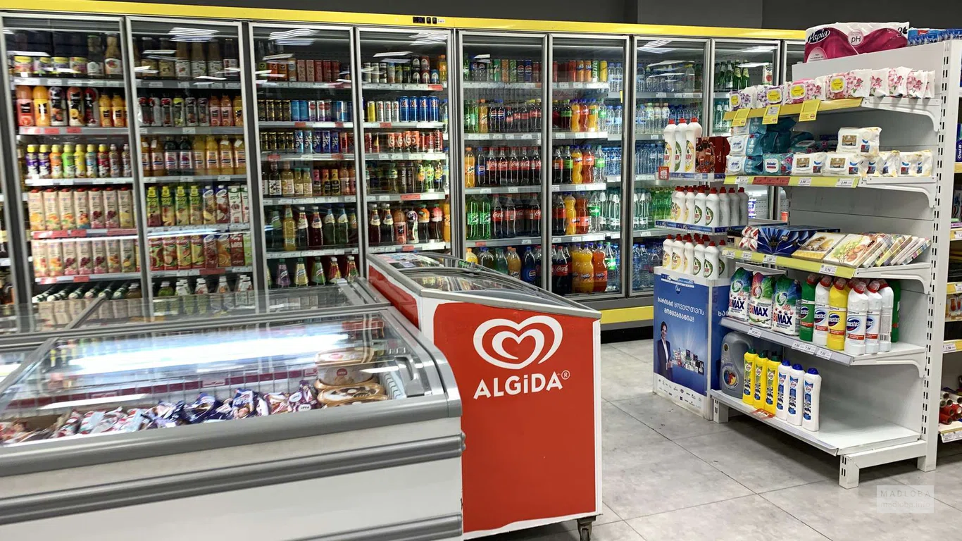 Напитки в магазине Zgapari Батуми