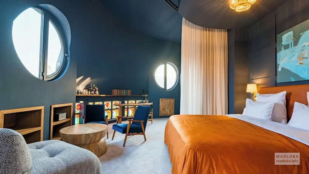 Красивый и уютный номер в Zorba & Bond