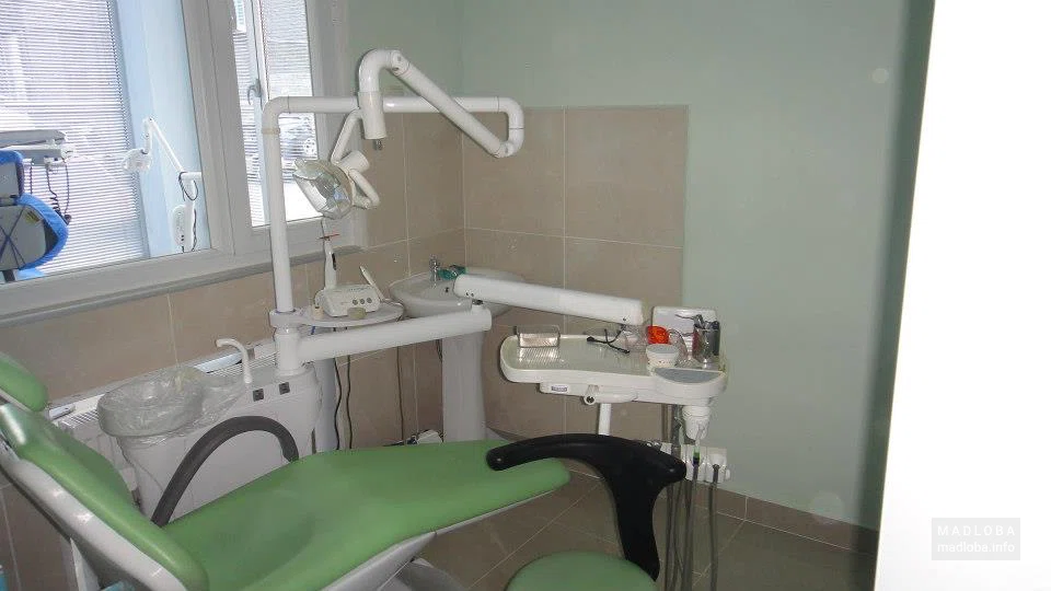 Оказание стоматологических услуг "A Denta"