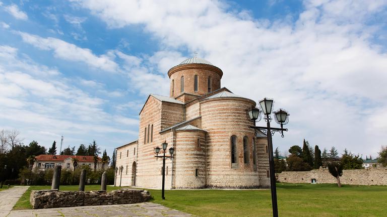 Храмы Абхазии. Изучи грузинские мотивы в христианстве