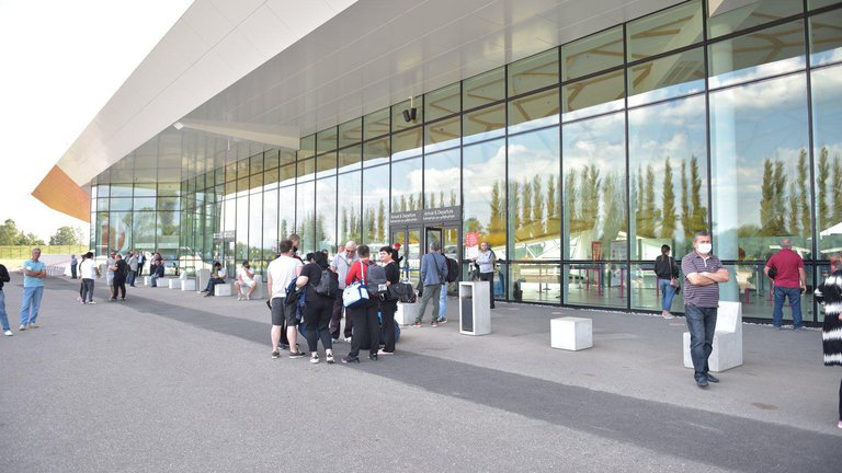 Аэропорт Кутаиси готовит VIP-зал: Объявлен запрос на выражение заинтересованности