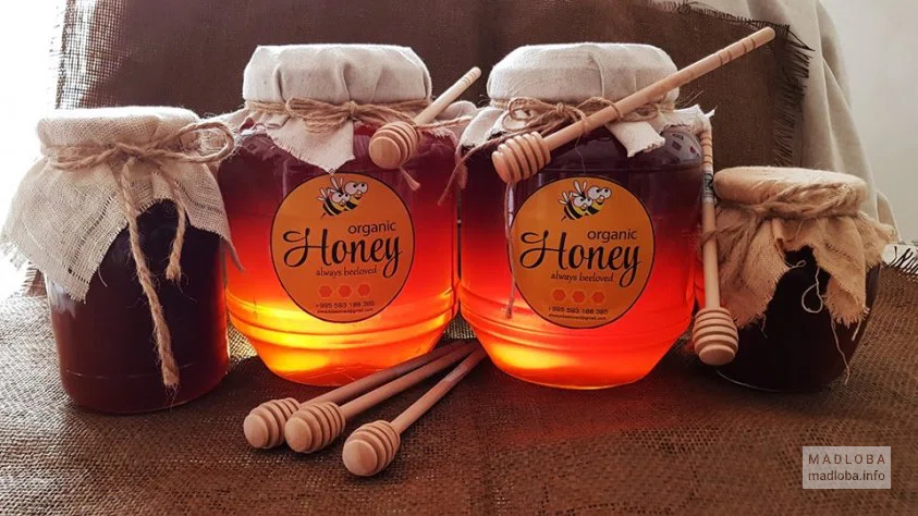 Баночки с медом от "Always Beeloved" • Natural Raw Honey