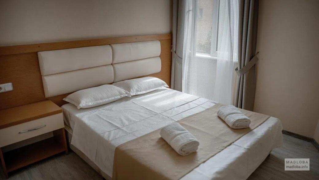 Кровати в отеле Марджани в Грузии