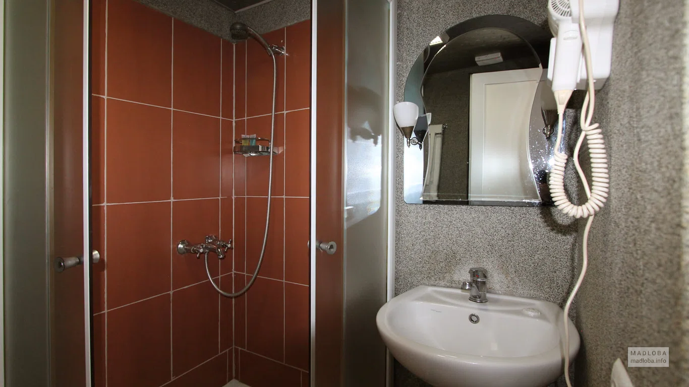 Ванная комната в отеле Афра