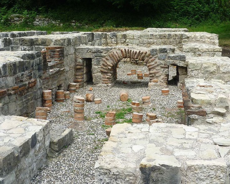Остатки бани в историческом городе Нокалакеви