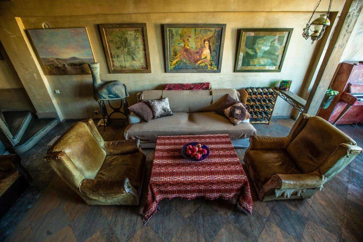 artists-residence-01