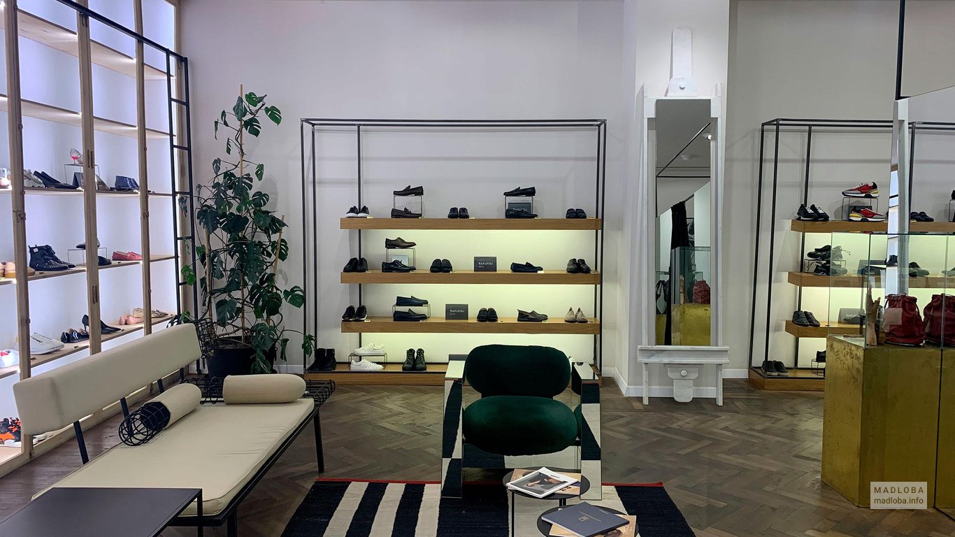 Shoe store Atrio в Грузии новинки обуви