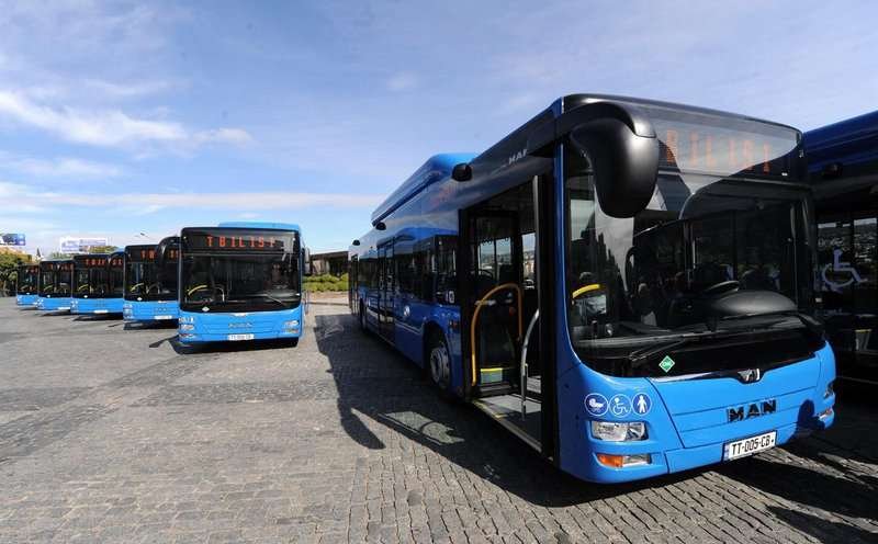 bus station