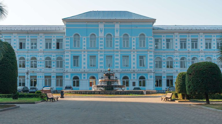Вид на Батумский государственный университет