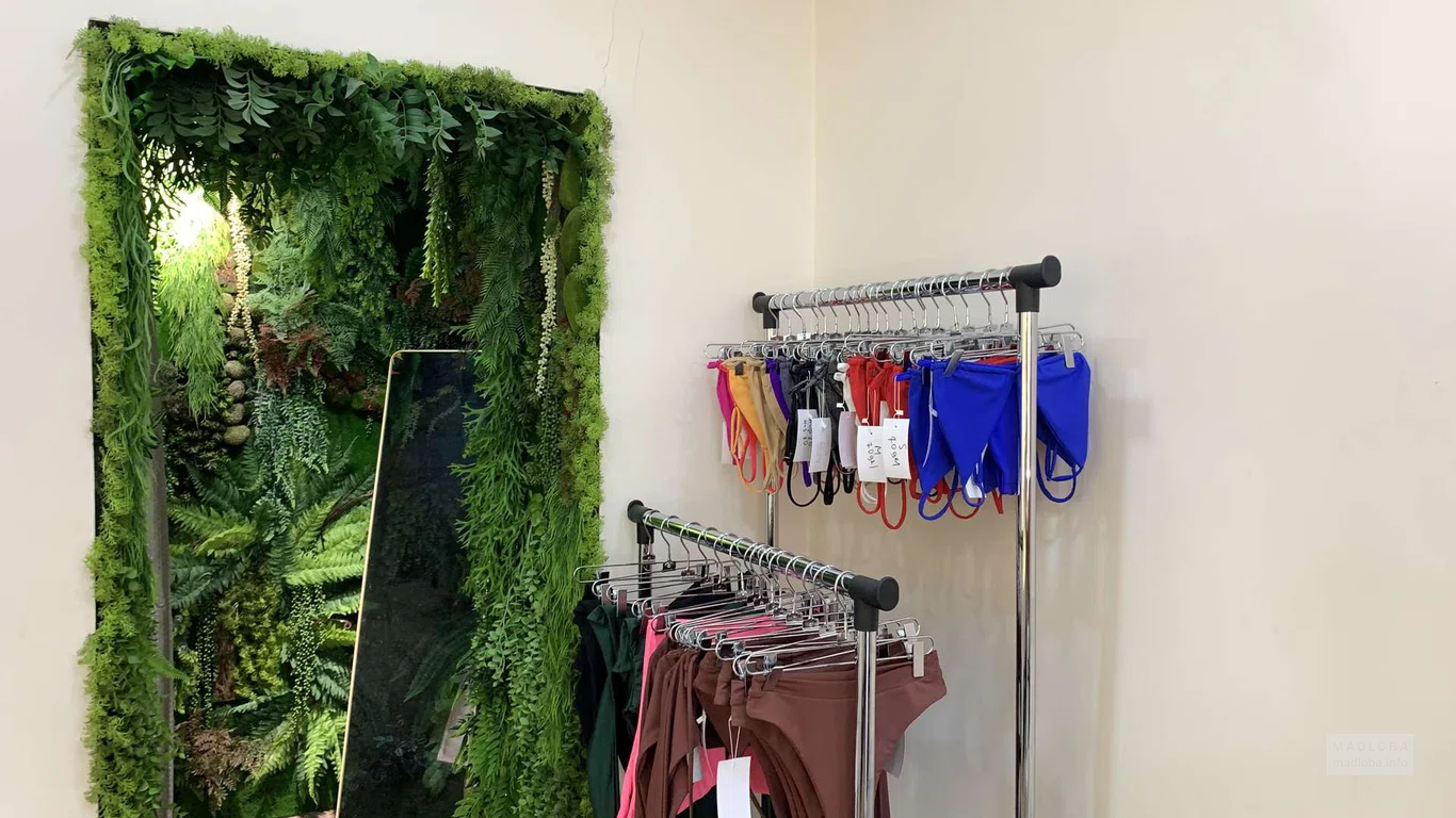 Магазин купальников  be SOLO в Батуми