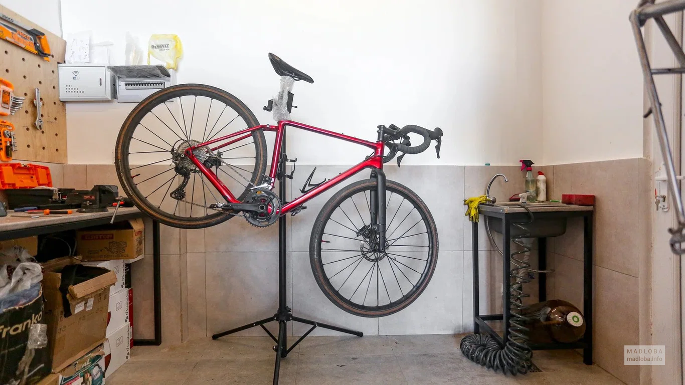BikeToMe кофейня и вело-прокат