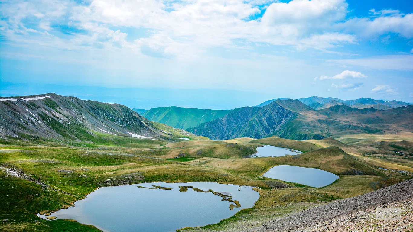 Озеро Чёрных Скал — крупнейшее ледниковое озеро Лагодехи