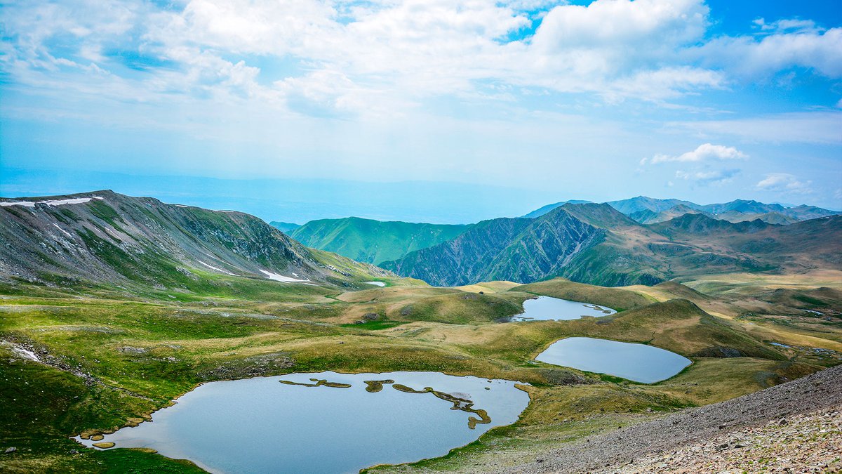 Озеро Черных скал в Грузии