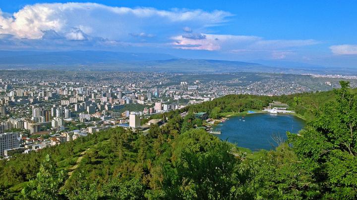 Черепашье озеро - популярное место для семейного отдыха