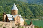მოგზაურობა გამთენიისას