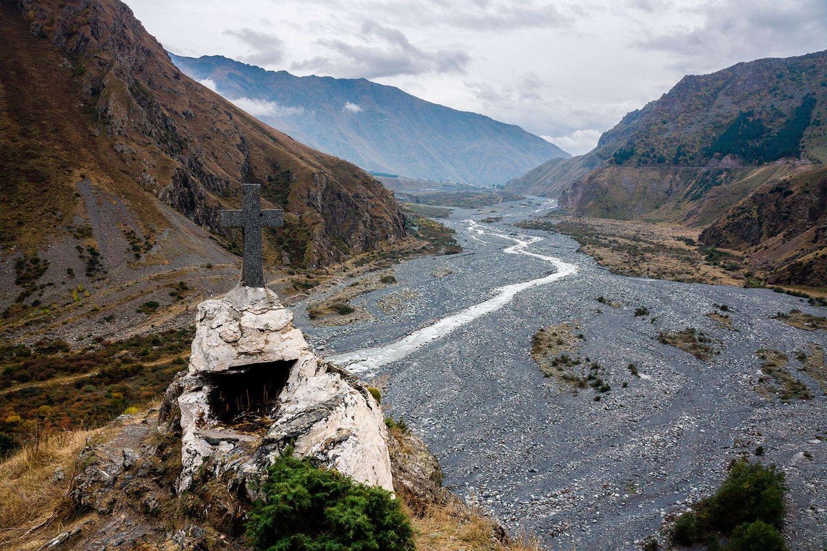 daryal-gorge-kazbegi-01.original