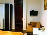 Hotel David L