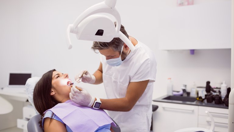 სტომატოლოგია საქართველოში. ჩვენ ვაგროვებთ მიმოხილვებს სტომატოლოგების შესახებ საქართველოში