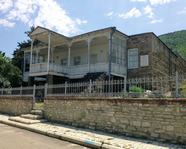 Дом-музей Иванэ Джавахишвили в Тбилиси