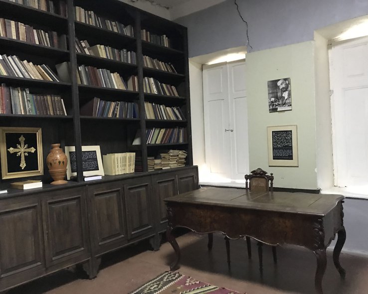 Научная библиотека учёного Иванэ Джавахишвили в музее Грузии